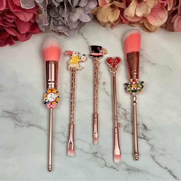 Alice in Wonderland Rose Gold 5 Piece Makeup Brush Set - Picture 6 of 16